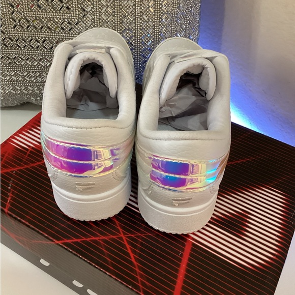 Fila white shoes size 13 for girls - Picture 8 of 8